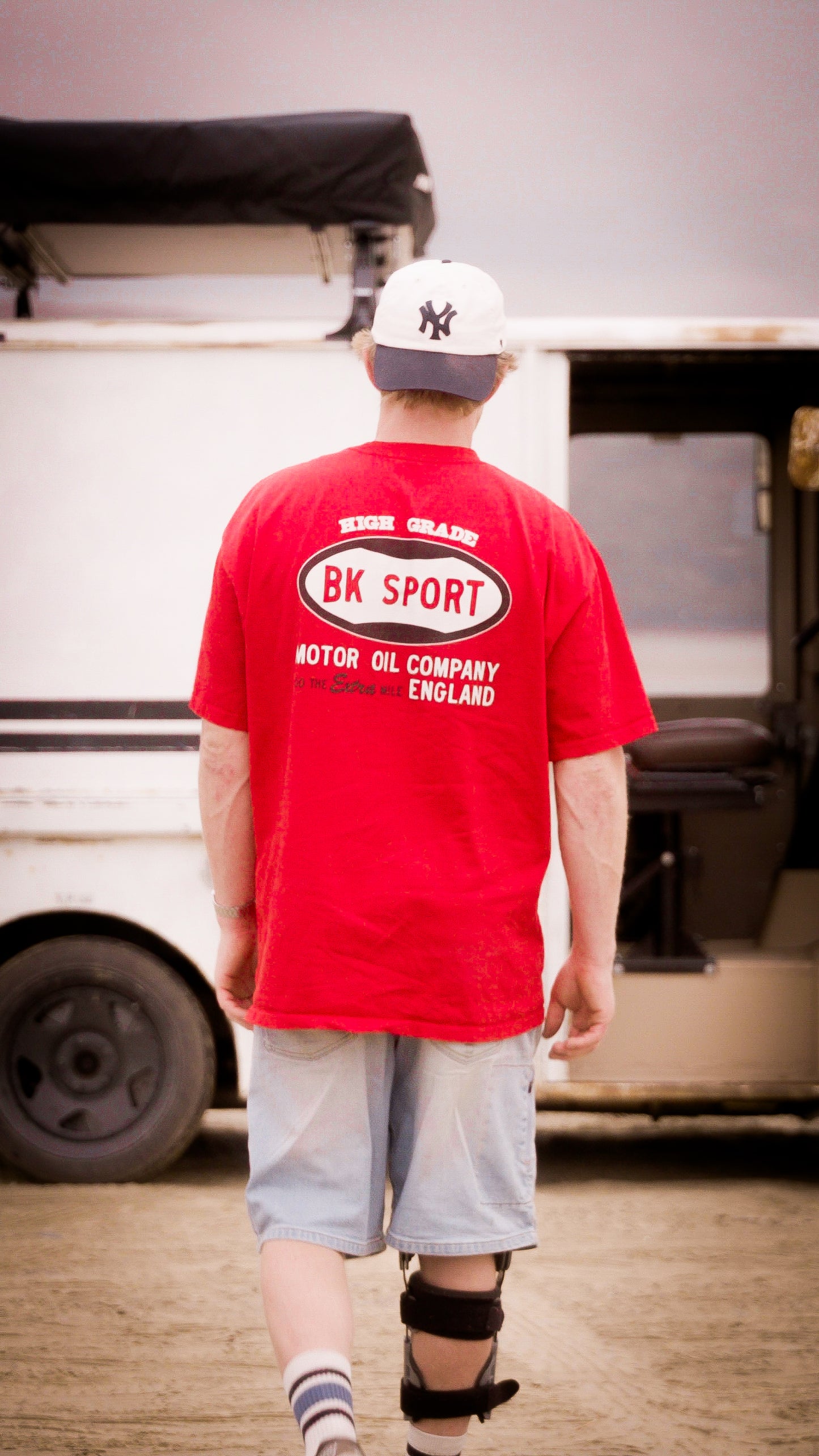 THE MOTOR OIL T