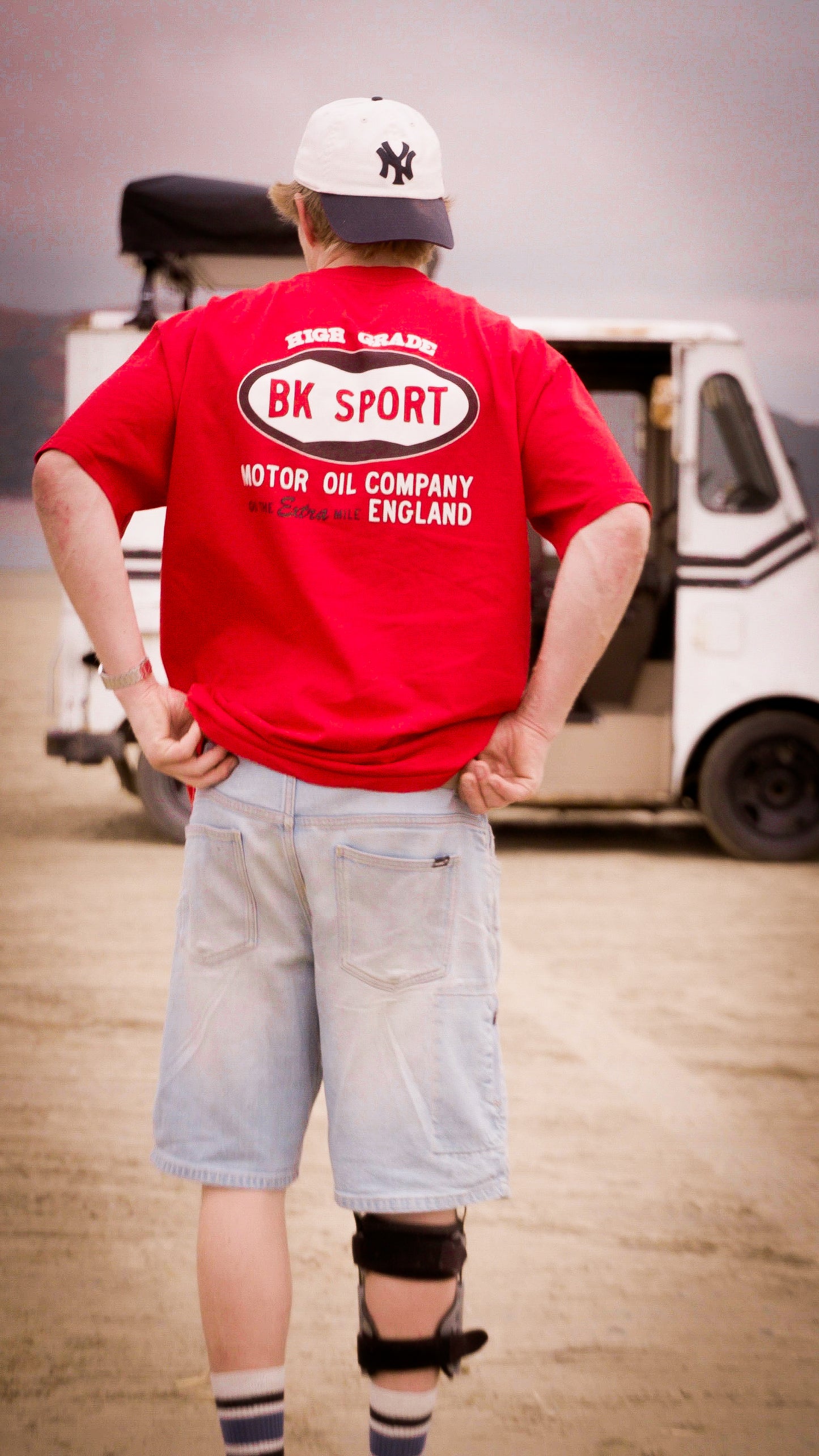 THE MOTOR OIL T